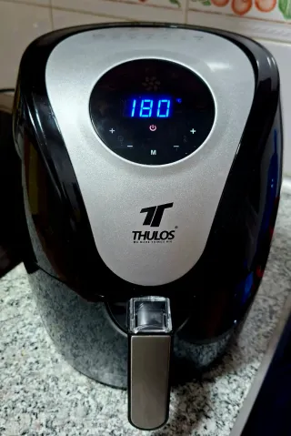 Freidora de Aire THULOS Negra