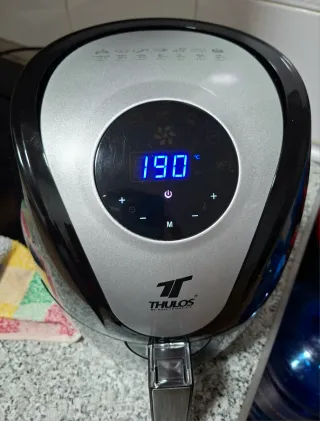 Freidora de Aire THULOS Negra