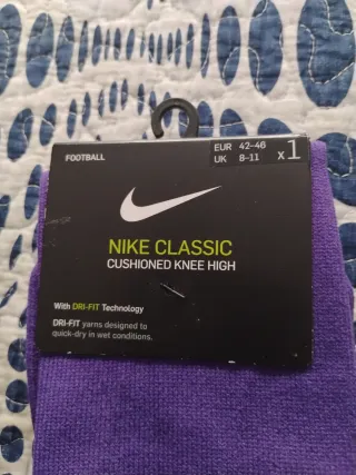 Medias Nike Fútbol Moradas Rodilla