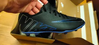 Zapatillas Fútbol Nike Negras y Azules