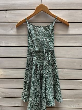 Mono corto floral verde