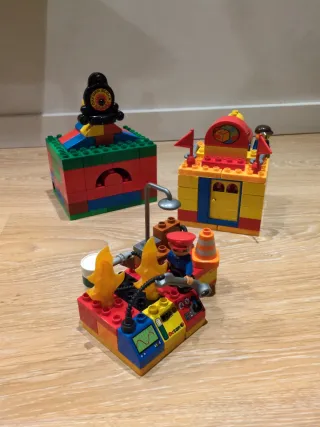 Stazione Ferroviaria Lego Duplo e altri pezzi (2 kg)