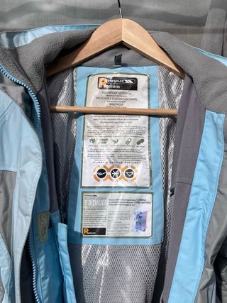 Chaqueta y pantalón de esquí