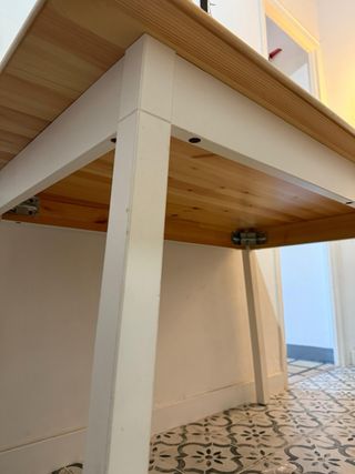 Mesa Ikea Pinntorp Madera