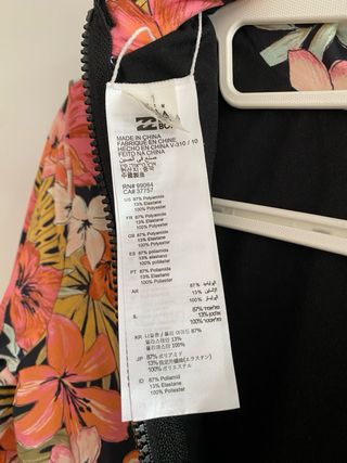 Bañador estampado floral manga larga Billabong