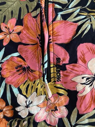 Bañador estampado floral manga larga Billabong