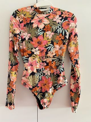 Bañador estampado floral manga larga Billabong