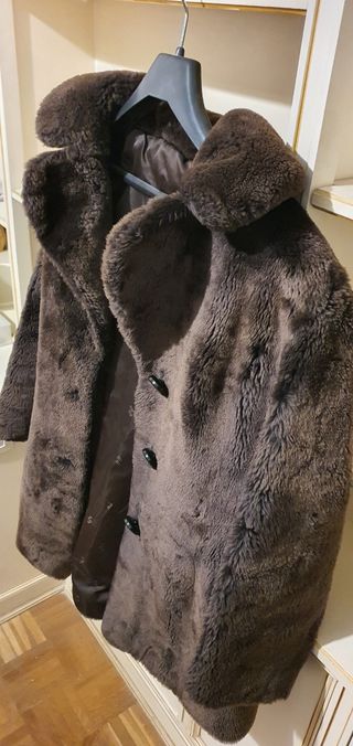 Chaquetón de mutón marrón