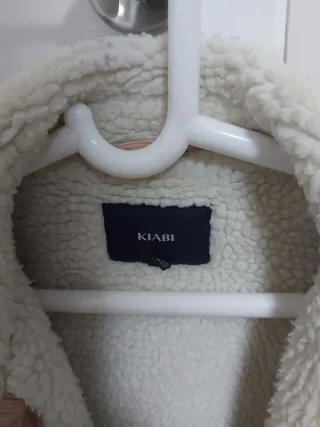 Cazadora pana Kiabi rosa forrada borreguito