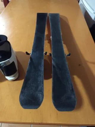 Esquís infantiles 90cm + Botas 18.5cm (número 29)