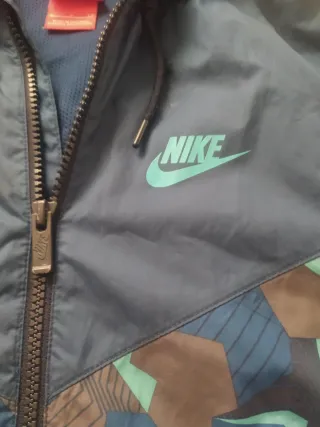Cortavientos Nike Azul y Verde Militar unisex