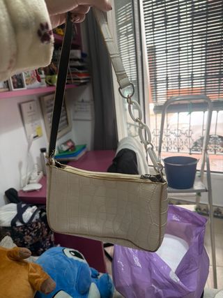 Bolso de hombro beige efecto piel cocodrilo
