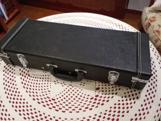 Banjo Ukelele (banjolele) con funda