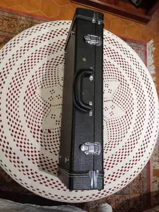 Banjo Ukelele (banjolele) con funda