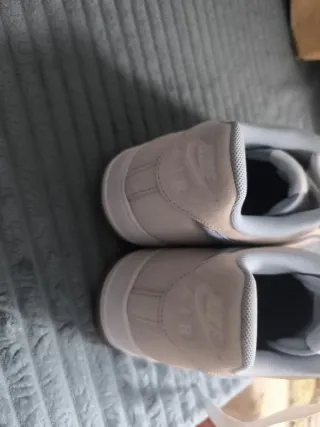 Nike Air Force 1 Beige y Blanco Nuevas