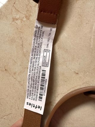 Cinturón marrón fino de mujer