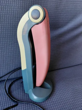 Lámpara de escritorio diseño tucán años 80.