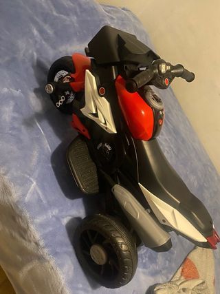 Moto eléctrica infantil