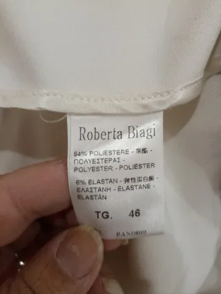 Pantaloni donna bianchi.