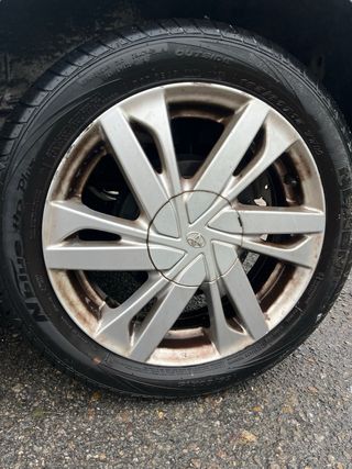 Juego de 4 Llantas 15 pulgadas originales Toyota