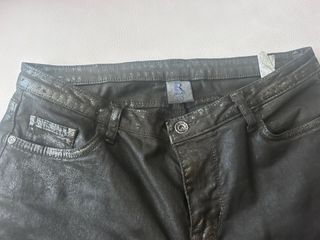 Pantalón efecto piel marrón