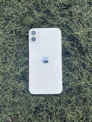 iPhone 11 bianco Batteria 83%