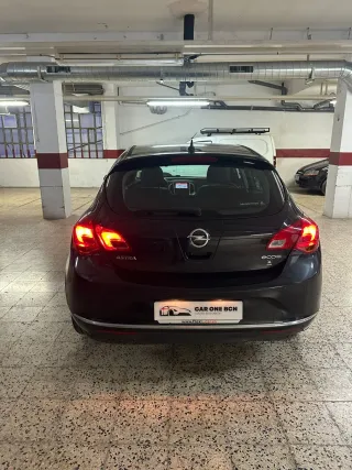 Opel Astra 2015