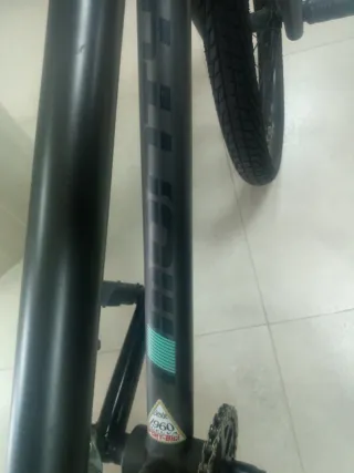 Bicicleta Monty BMX Negra