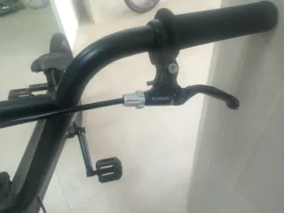 Bicicleta Monty BMX Negra