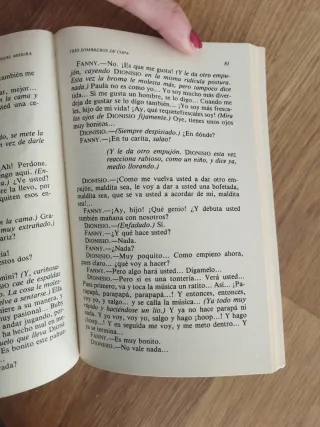 Tres Sombreros De Copa (Nueva Austral Series, V...