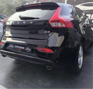 Volvo V40 2015