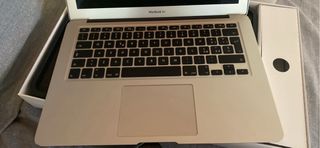 MacBook Air 2011 i7 4GB RAM 256GB SSD