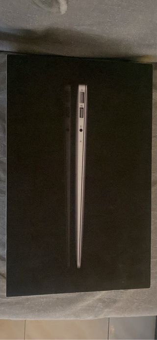 MacBook Air 2011 i7 4GB RAM 256GB SSD