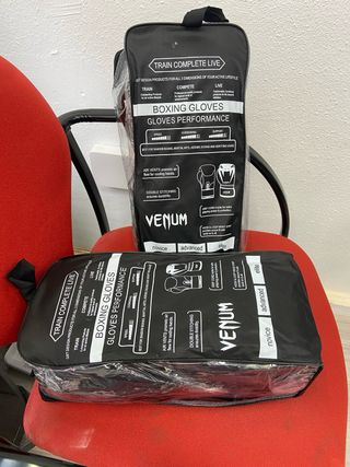 Guantes Boxeo VENUM 14-16 oz