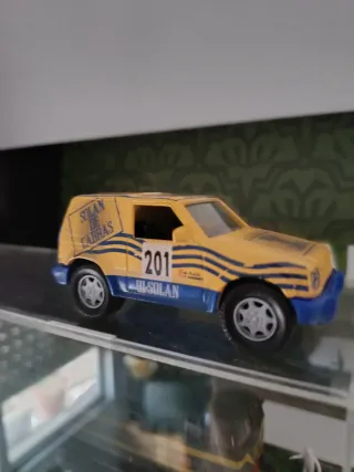 Mitsubishi Montero Guisval