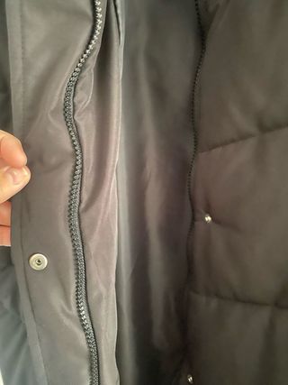 Plumífero largo negro