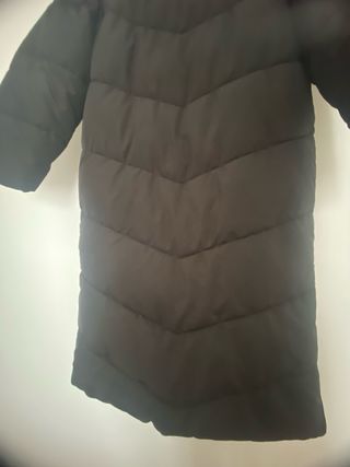 Plumífero largo negro