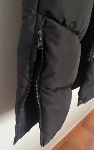 Plumífero largo negro