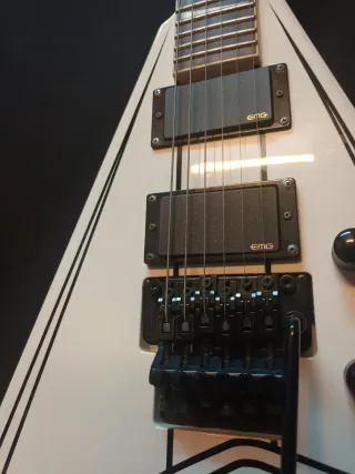 Guitarra Jackson Randy Rhoads Blanca