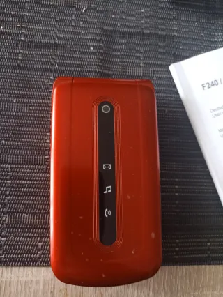 Teléfono Móvil Tapa para personas mayores con SOS