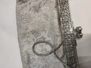 Bolso fiesta vintage plateado, años 60-70.