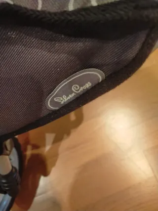 Cochecito gemelar gris