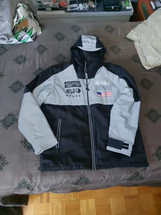 Abrigo Anorak Pull&Bear NASA Apollo