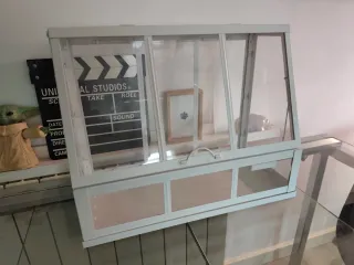 Mini invernadero blanco