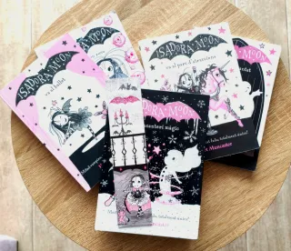 Pack 5 libros de Isadora Moon + punto de libro