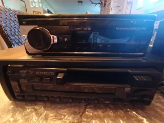 4 Radios de Coche JVC, Kenwood, Sony extraibles