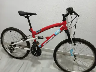 Bicicleta Montaña y Ciudad DENBIKE Roja