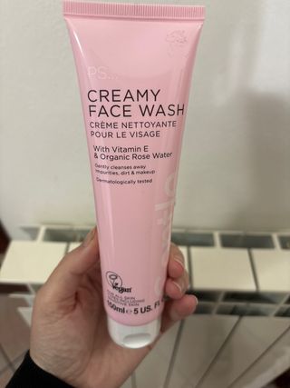 Primark PS... Crema Viso Vitamina E