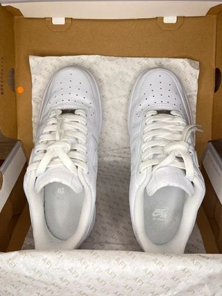 Nike Talla 40 Blancas Sin Estrenar