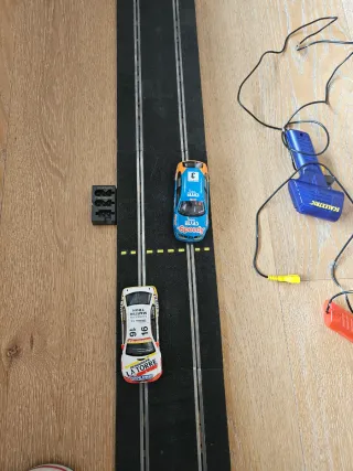 Circuito Scalextric Coches y Mandos